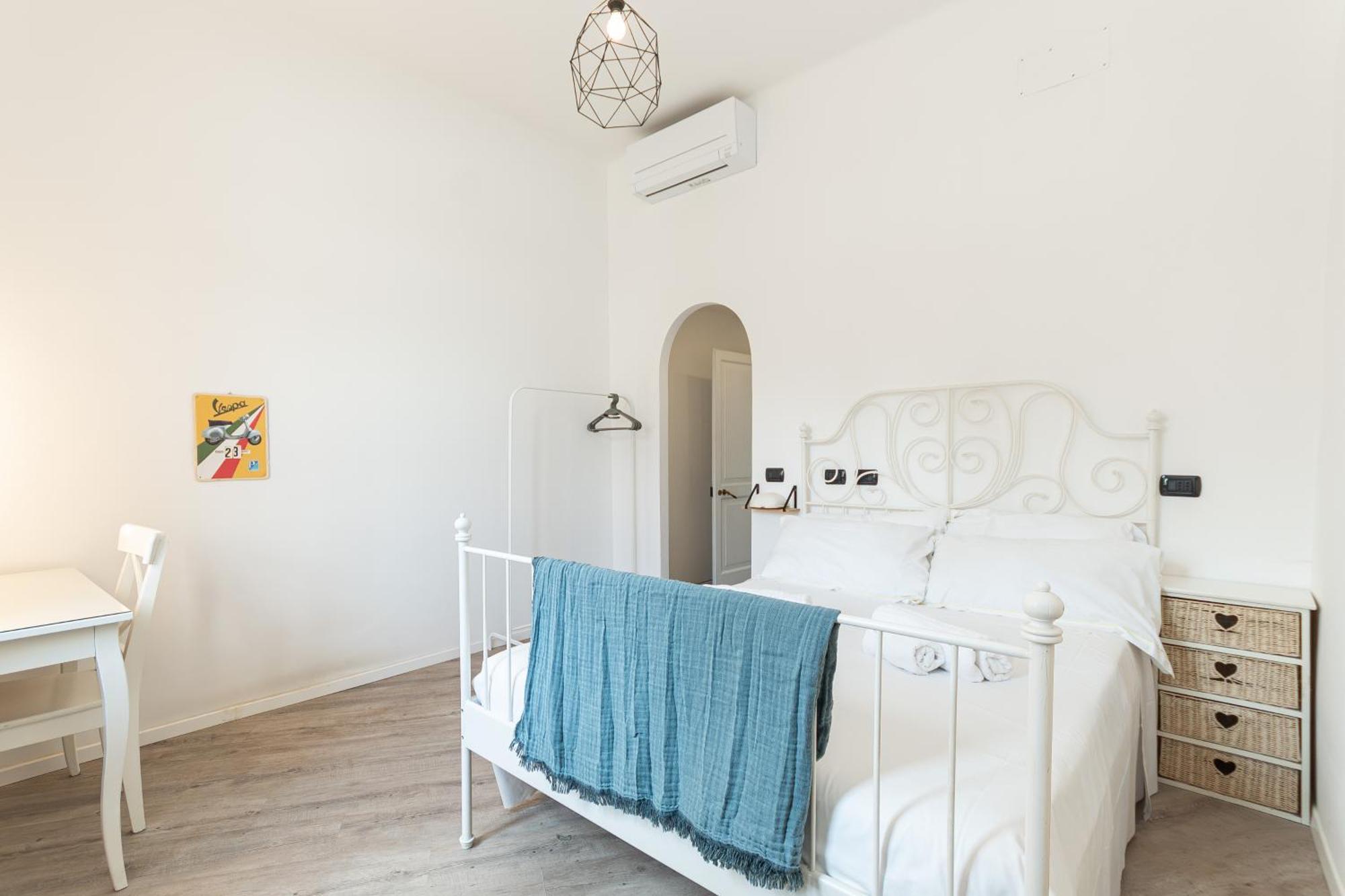 Spacious 3-Bedroom Apartment - 10 Min To City Center & 5 Min To Gaslini Hospital Janov Exteriér fotografie